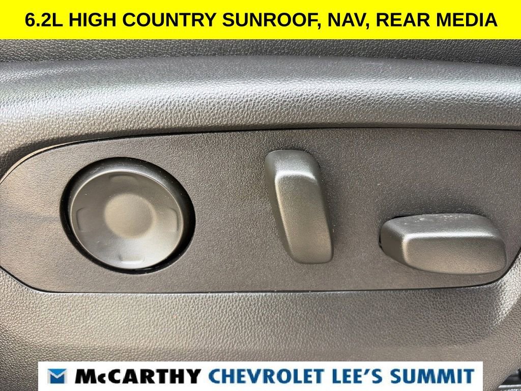 Used 2025 Chevrolet Tahoe High Country AWD/4WD image 36