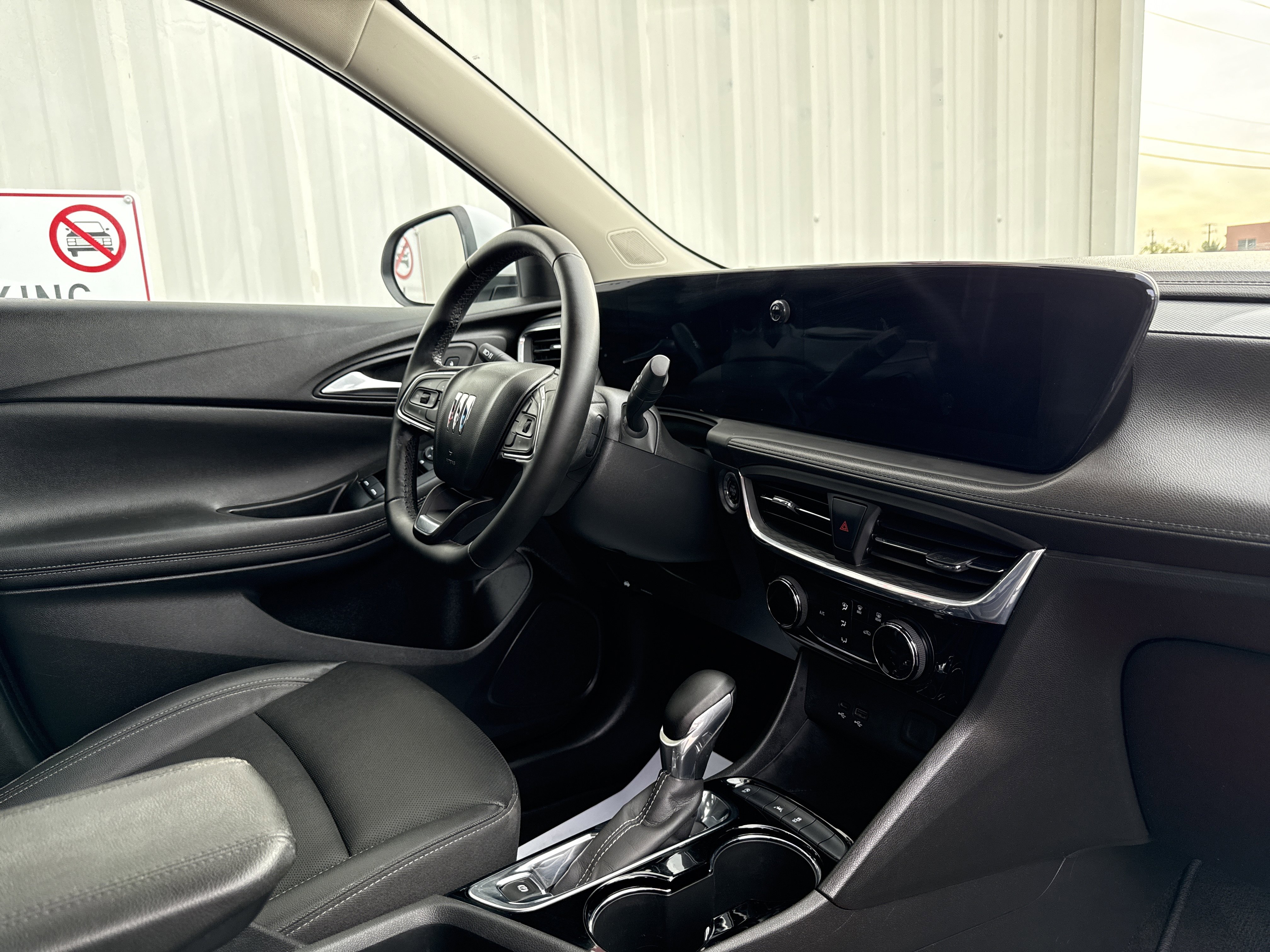 Used 2024 Buick Encore GX Sport Touring image 44