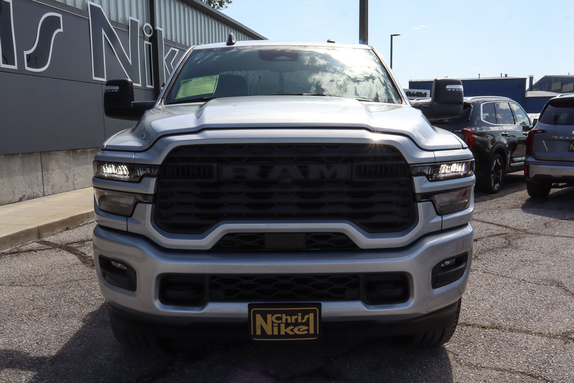 Used 2026 RAM 2500 Big Horn AWD/4WD image 2