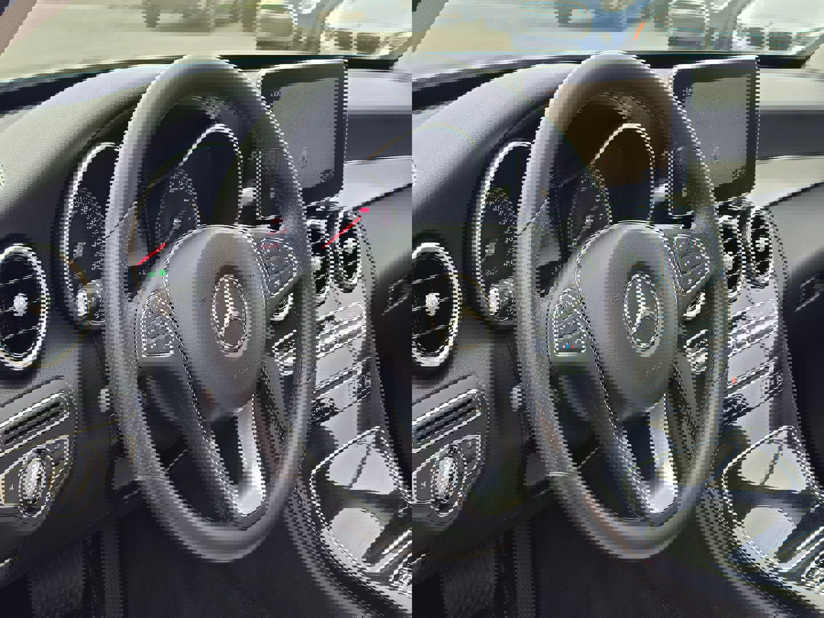 Used 2016 Mercedes-Benz C 350e Sedan w/ Multimedia Package image 14