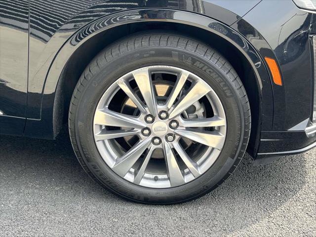Used 2023 Cadillac XT6 Premium Luxury image 8