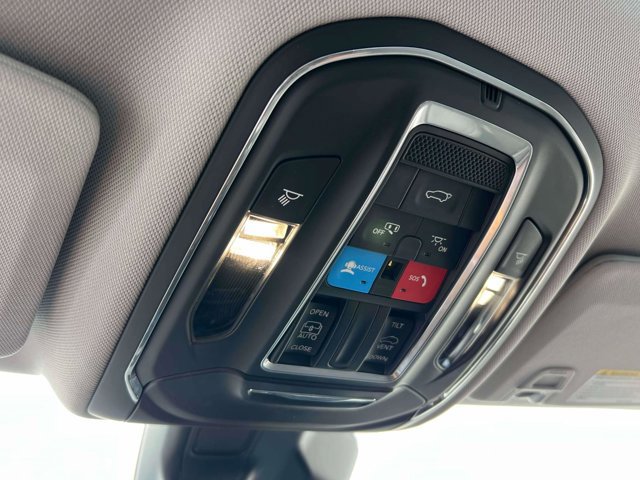 Used 2022 Jeep Grand Cherokee L Laredo w/ Luxury Tech Group I image 28