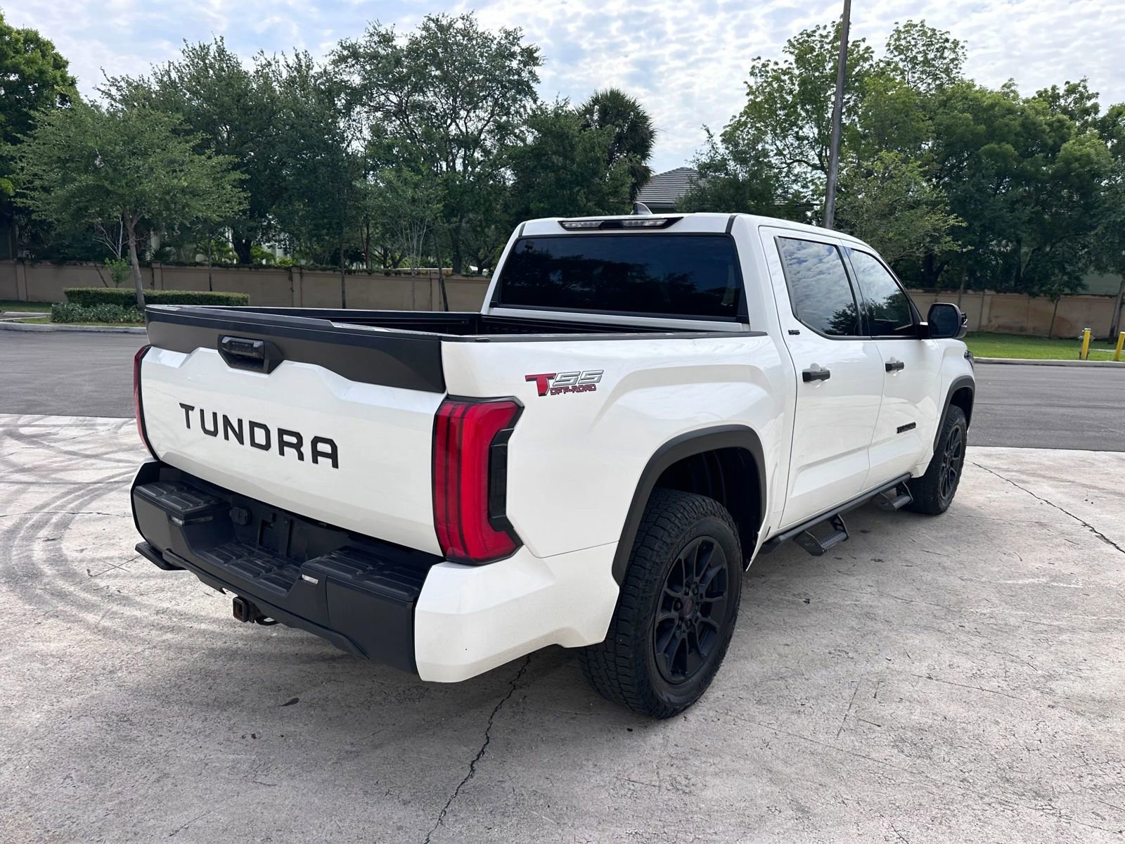 Used 2023 Toyota Tundra SR5 AWD/4WD image 5