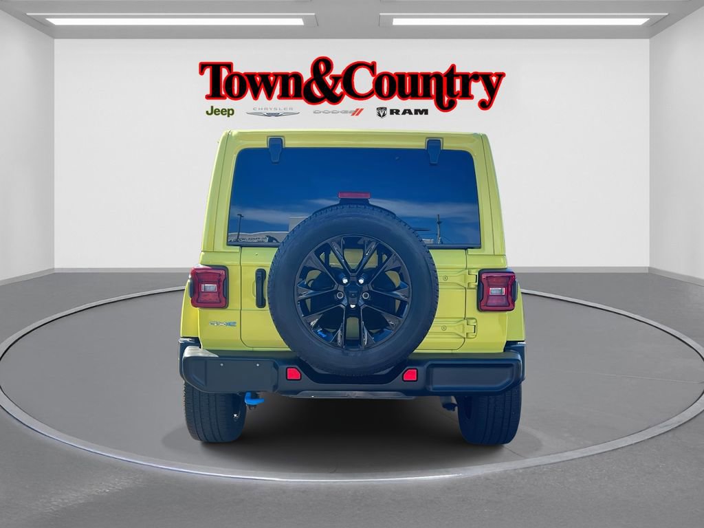 Used 2023 Jeep Wrangler Unlimited Sahara w/ Cold Weather Group image 6