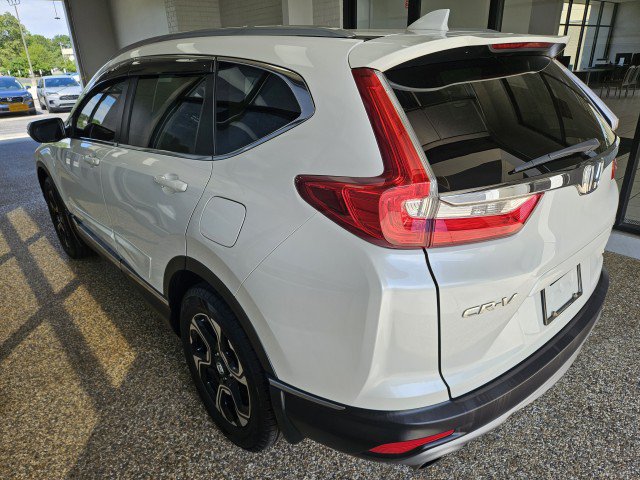 Used 2018 Honda CR-V Touring image 4