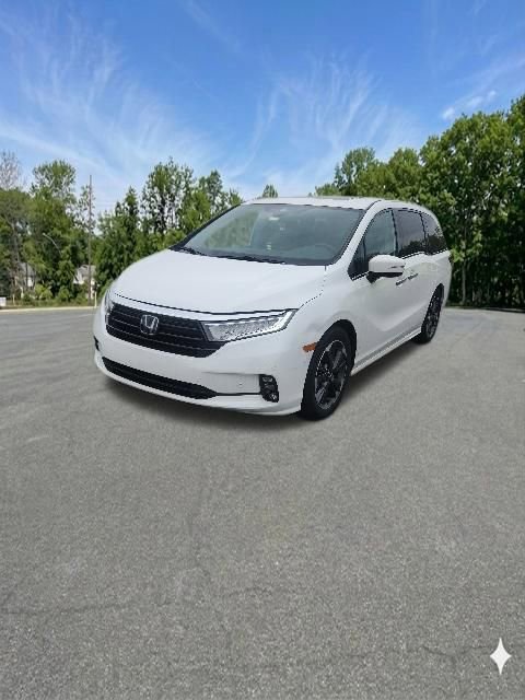 Used 2022 Honda Odyssey Elite image 4