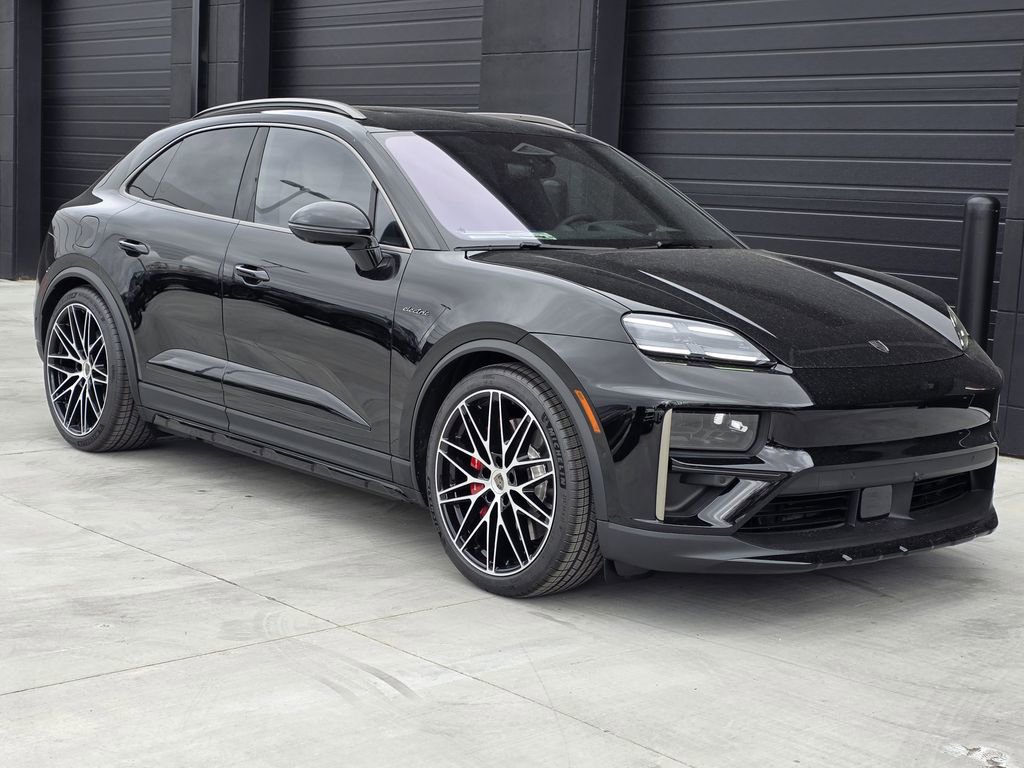 New 2025 Porsche Macan Turbo Electric image 6