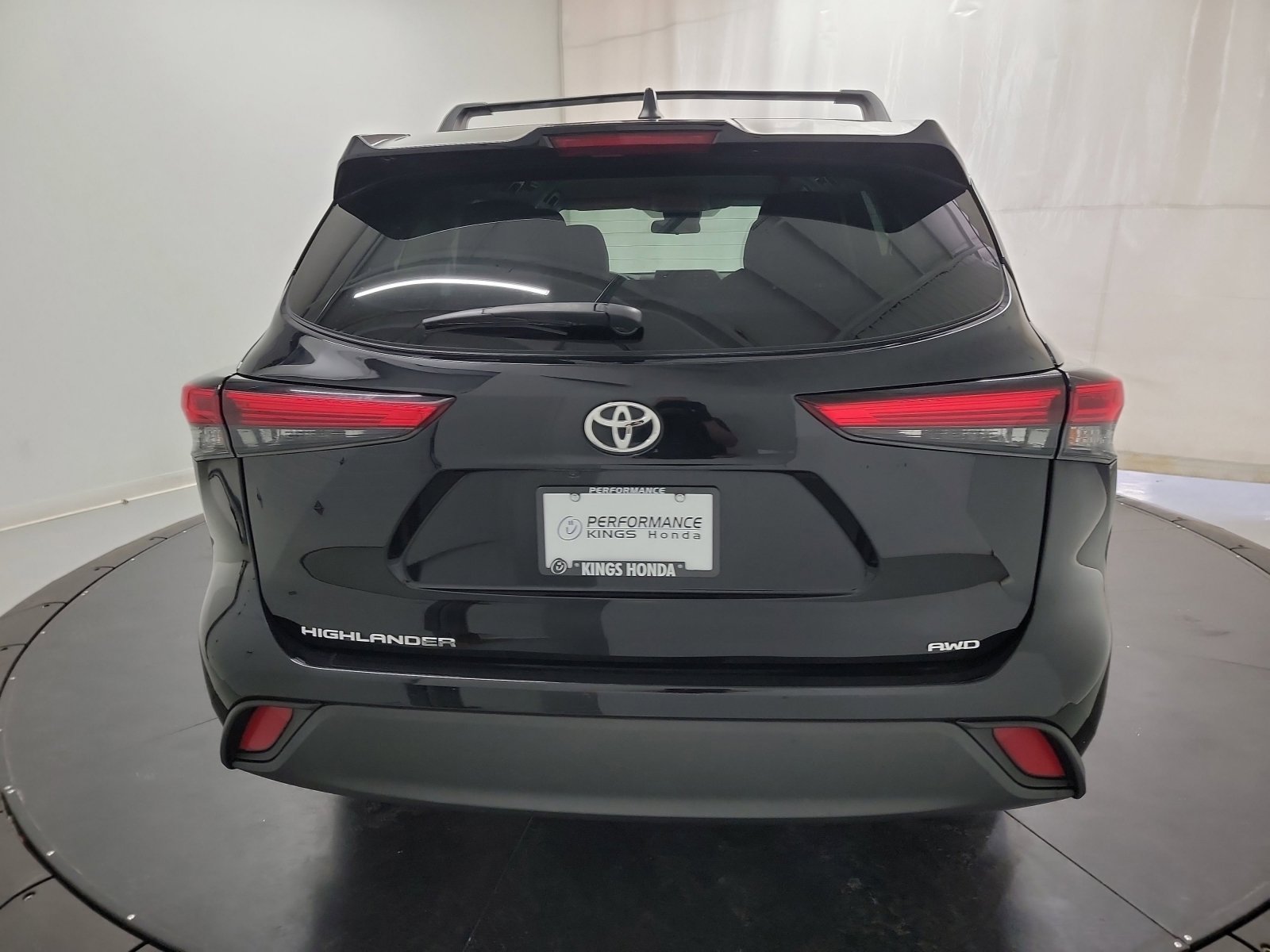Used 2022 Toyota Highlander L image 8