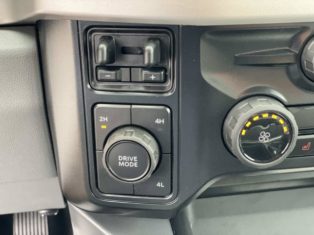 New 2026 Ford F350 XLT w/ XLT Premium Package AWD/4WD image 18