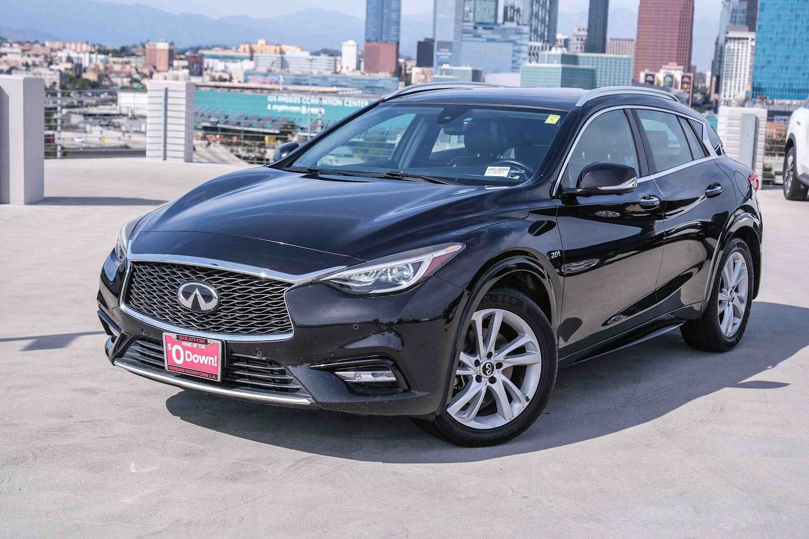 Used 2019 INFINITI QX30 w/ Cargo Package FWD image 1