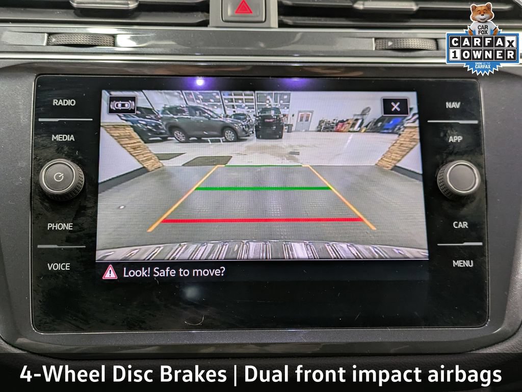 Used 2022 Volkswagen Tiguan SEL R-Line AWD/4WD image 18