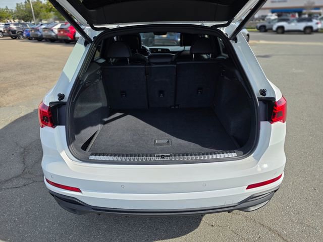 Used 2023 Audi Q3 2.0T Premium image 14