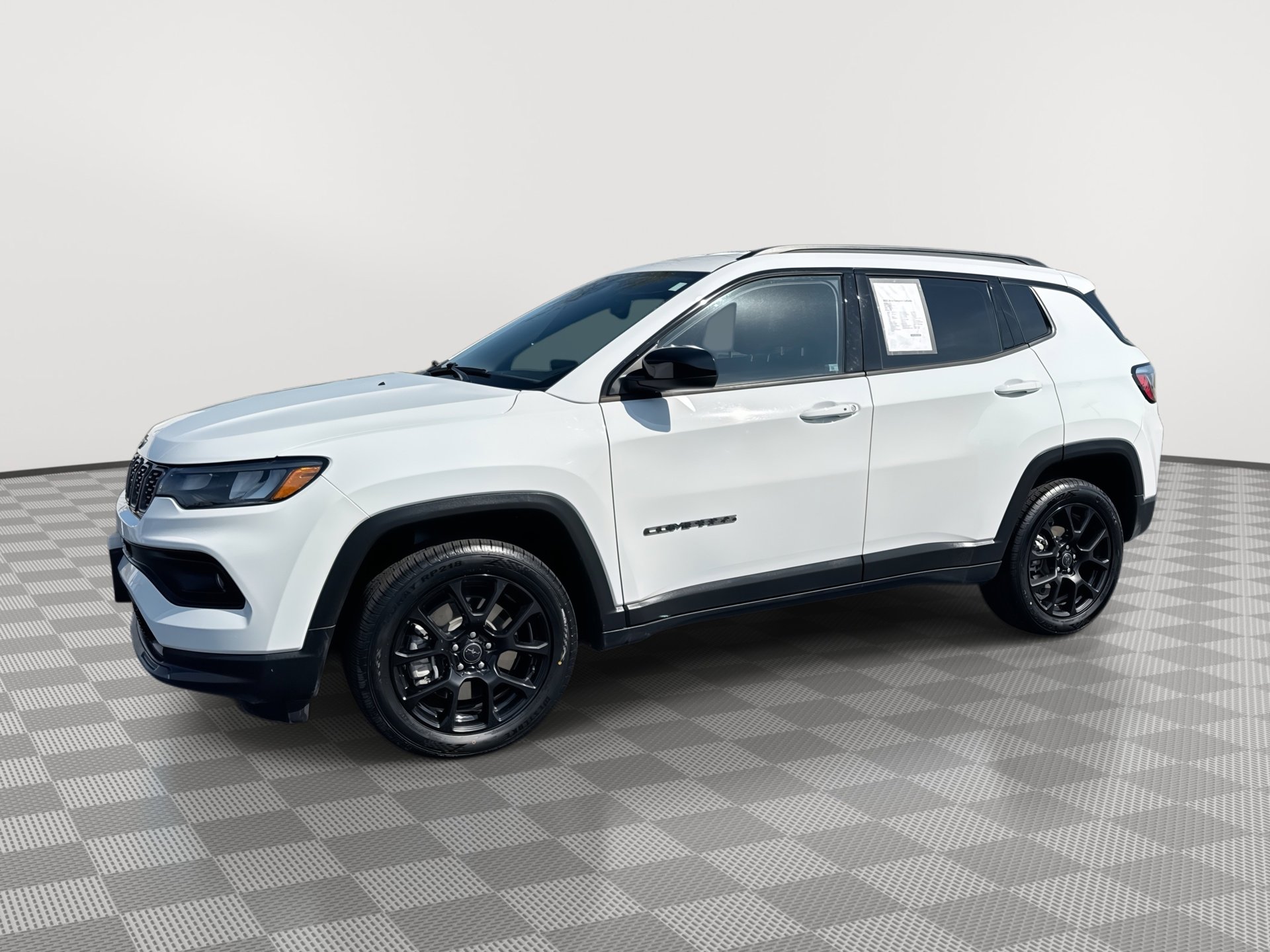 Used 2025 Jeep Compass Latitude w/ Altitude Special Edition image 1