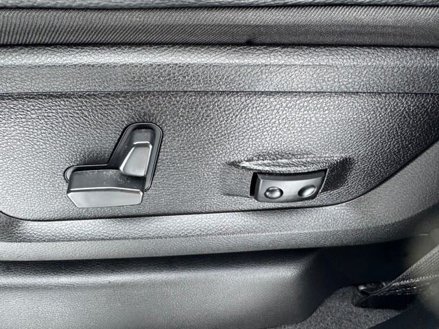 Used 2024 RAM 3500 Limited w/ Night Edition AWD/4WD image 38