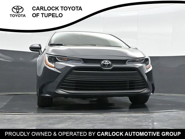 Used 2025 Toyota Corolla LE image 40