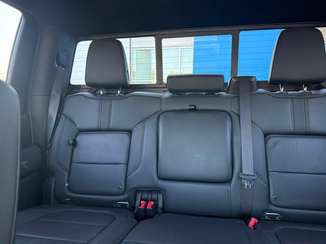 Used 2023 Chevrolet Silverado 2500 High Country w/ Safety Package II AWD/4WD image 16