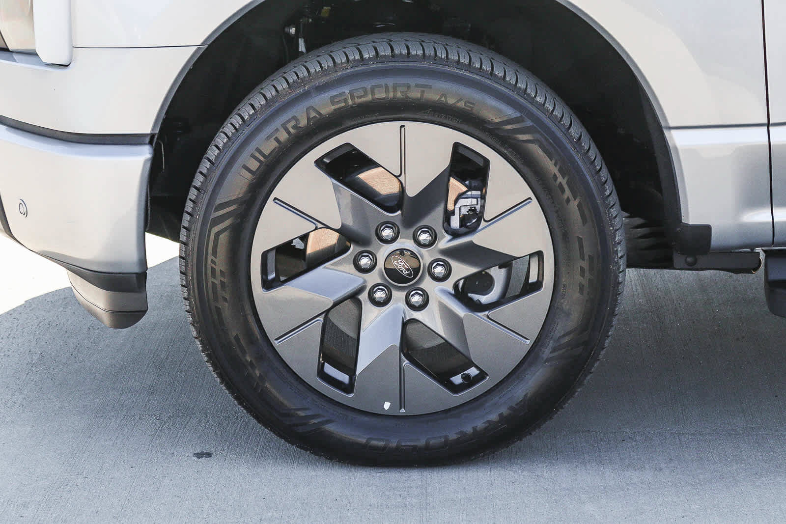 Used 2024 Ford F150 Lightning Flash AWD/4WD image 10