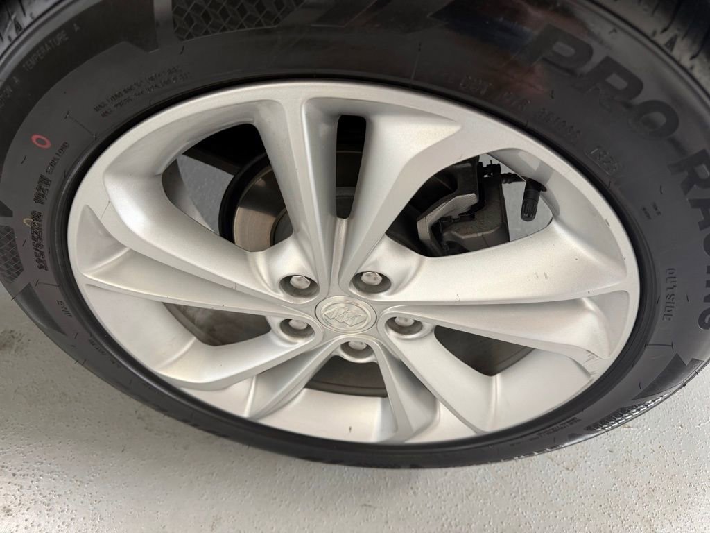 Used 2021 Buick Encore GX Preferred image 11