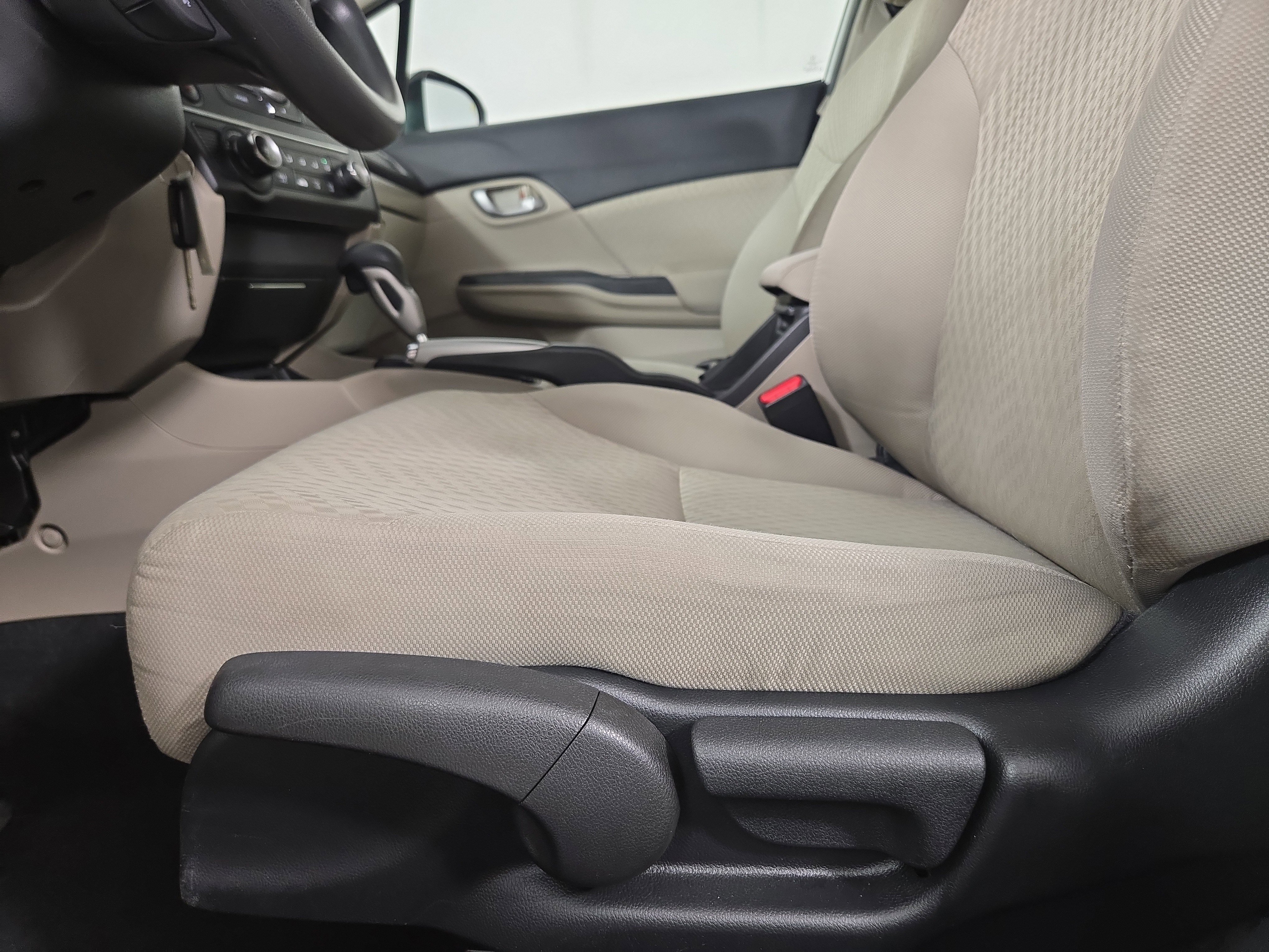 Used 2014 Honda Civic LX image 29