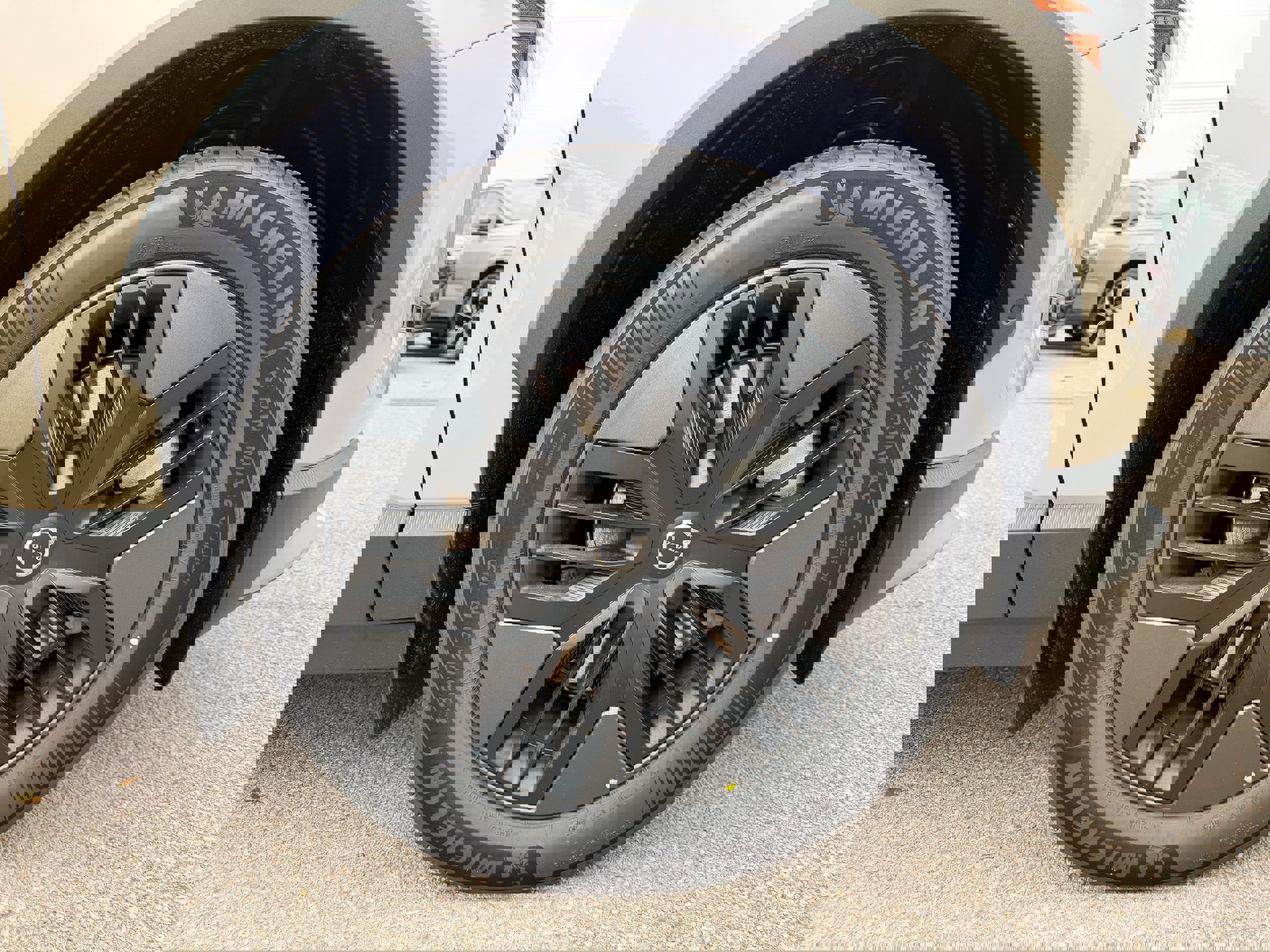 New 2026 Volvo EX30 Cross Country Ultra w/ Protection Package Premier image 7