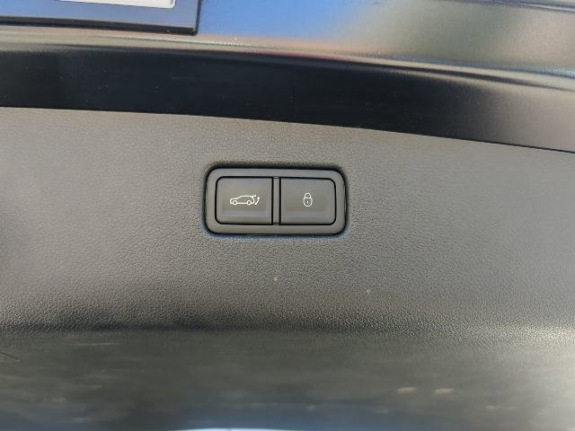 Used 2023 Genesis GV70 2.5T w/ Sport Prestige Package image 25