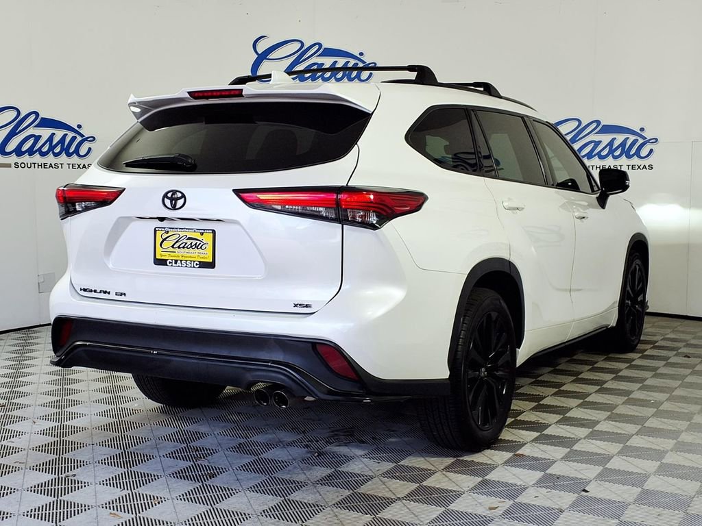 Used 2021 Toyota Highlander XSE image 6