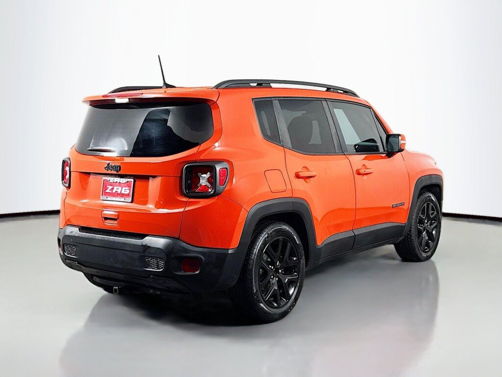 Used 2019 Jeep Renegade Altitude w/ Quick Order Package 2XM FWD image 5