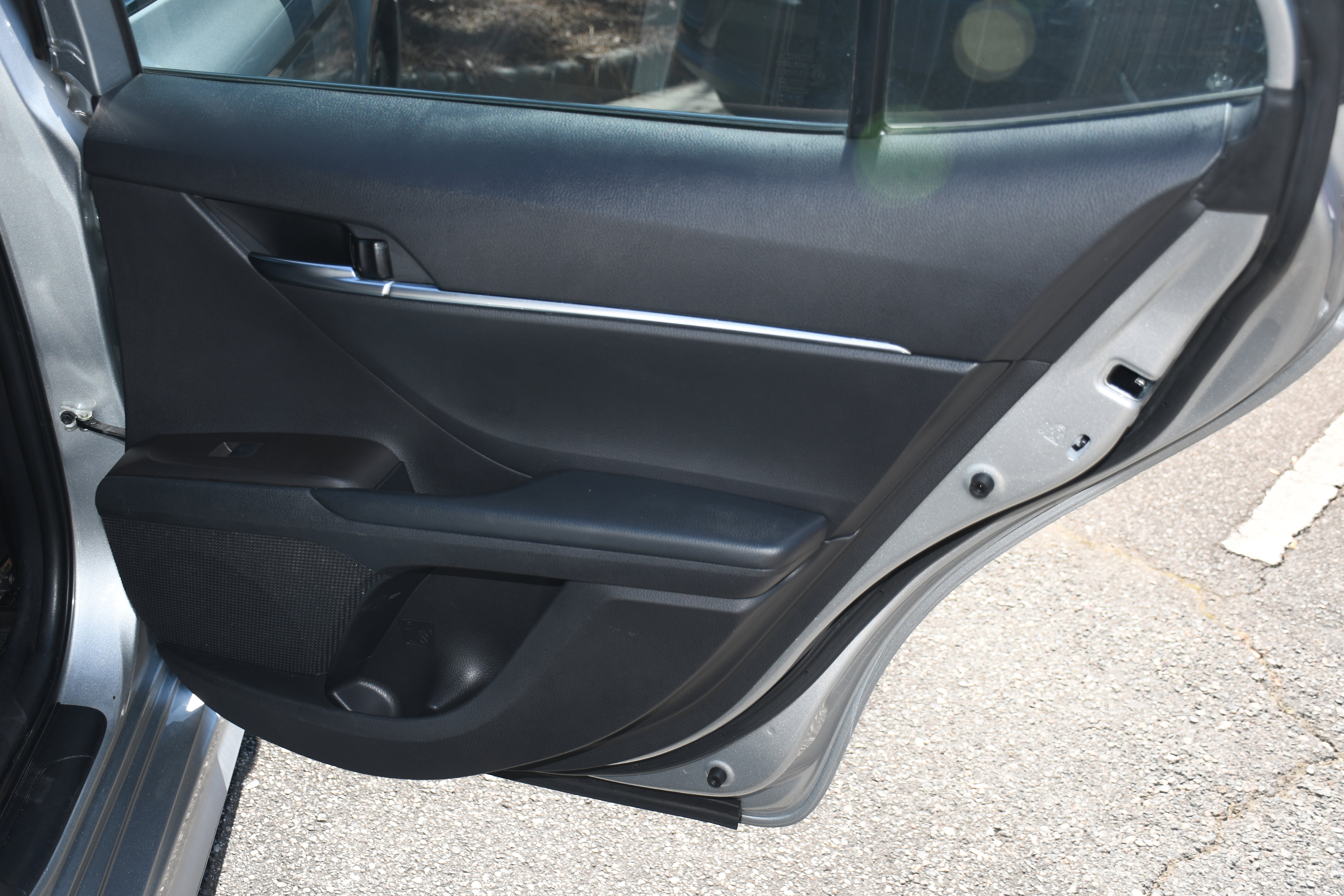 Used 2021 Toyota Camry SE image 18