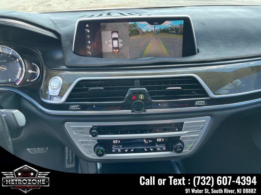Used 2019 BMW 750i RWD image 29