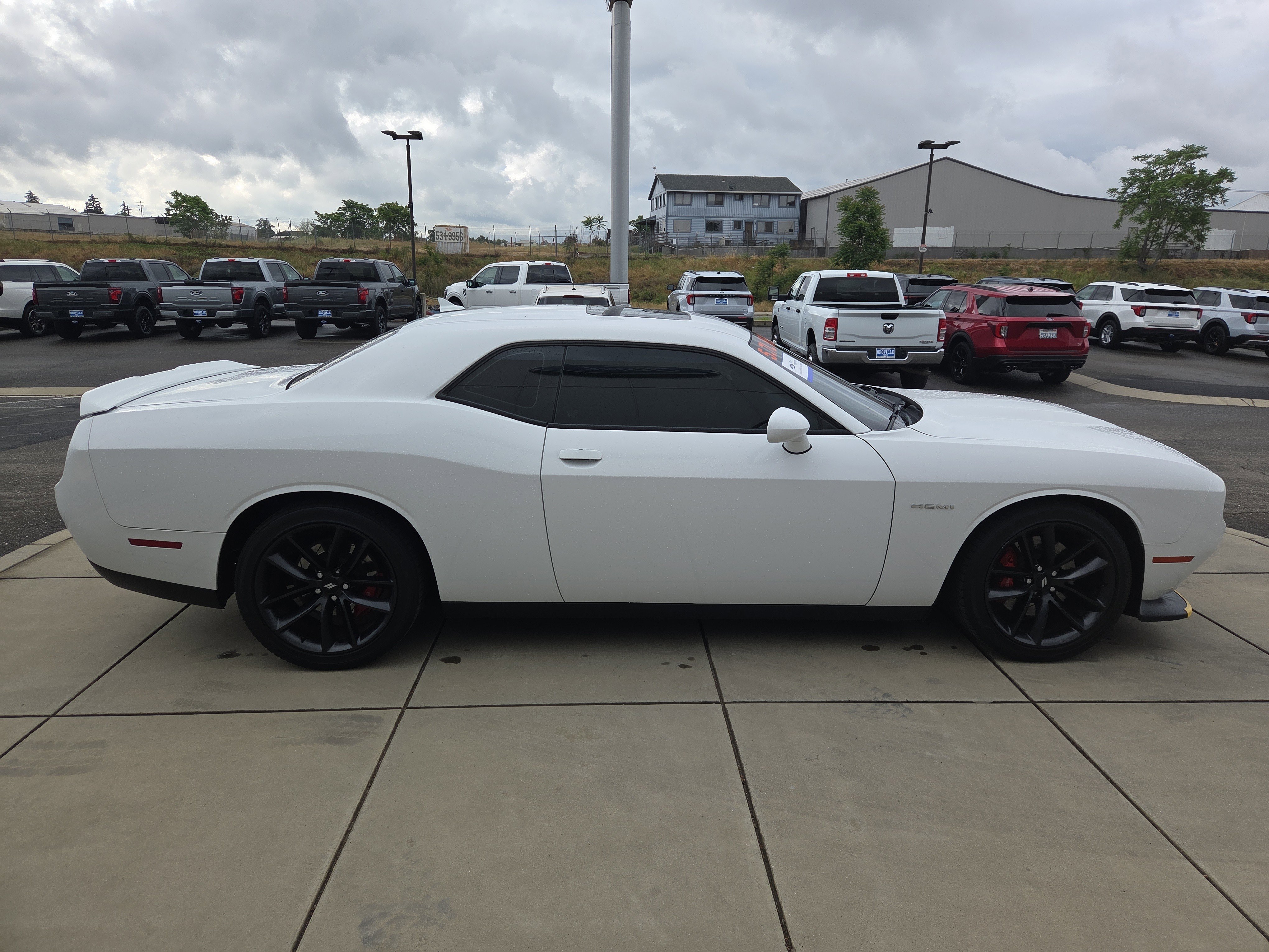 Used 2020 Dodge Challenger R/T w/ Performance Handling Group image 6