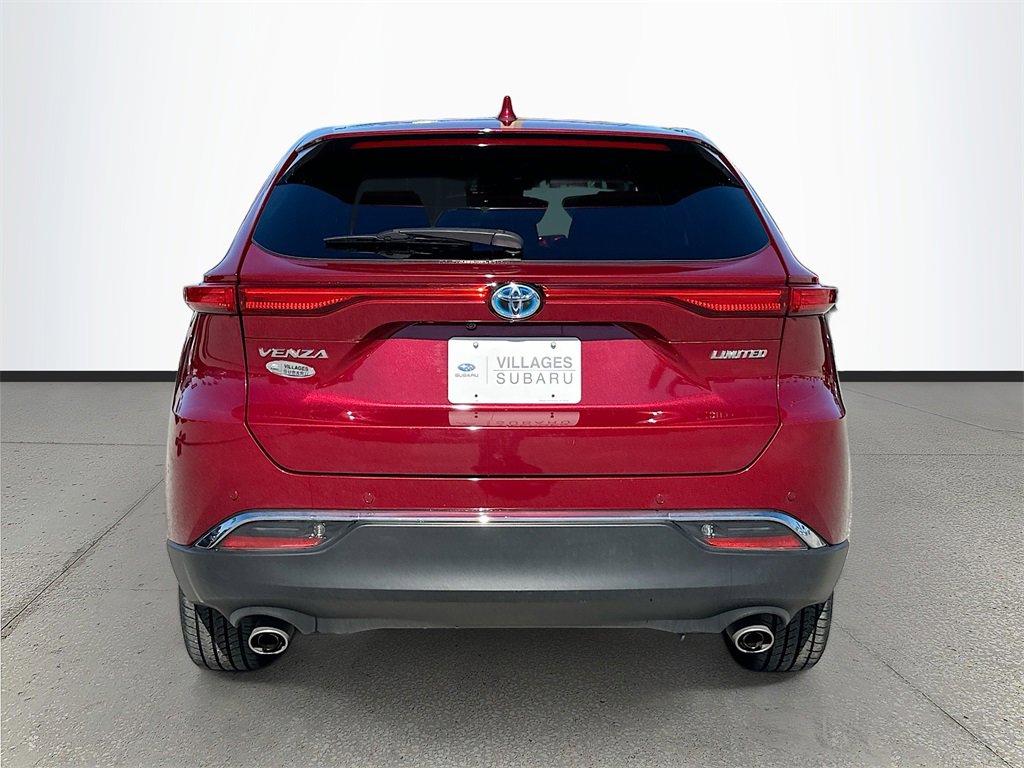 Used 2023 Toyota Venza Limited image 6