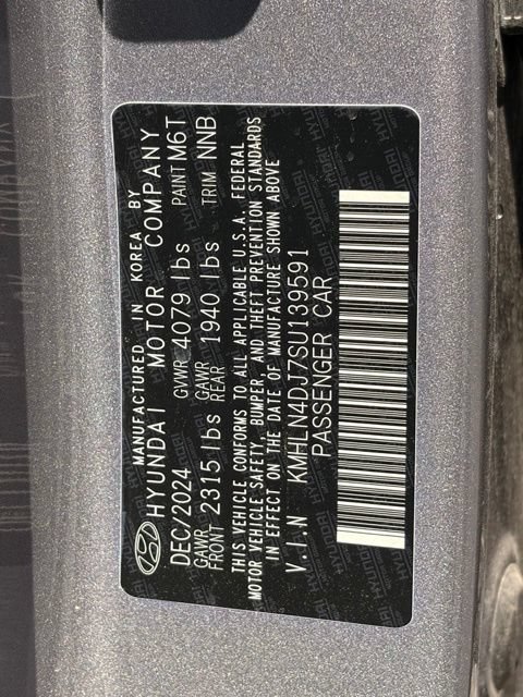 Used 2025 Hyundai Elantra Limited FWD image 22