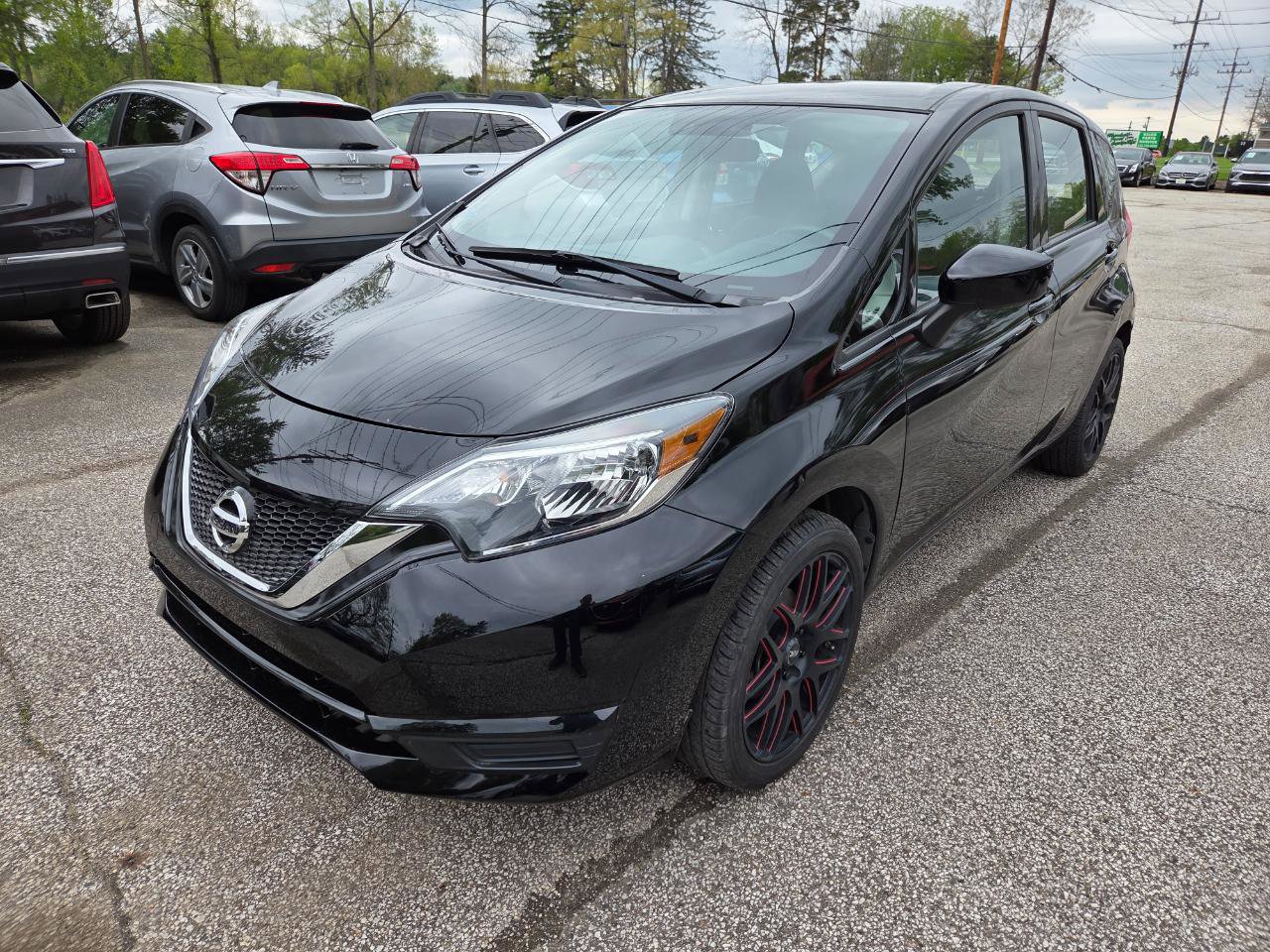 Used 2018 Nissan Versa Note SV FWD image 2