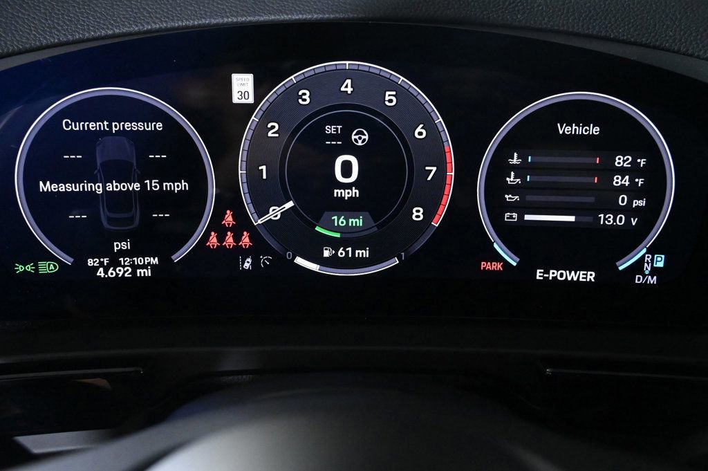 Certified 2026 Porsche Cayenne E-Hybrid Coupe image 13