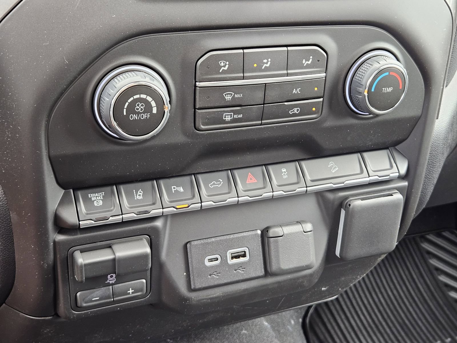 New 2026 Chevrolet Silverado 2500 Custom w/ Custom Value Package AWD/4WD image 23