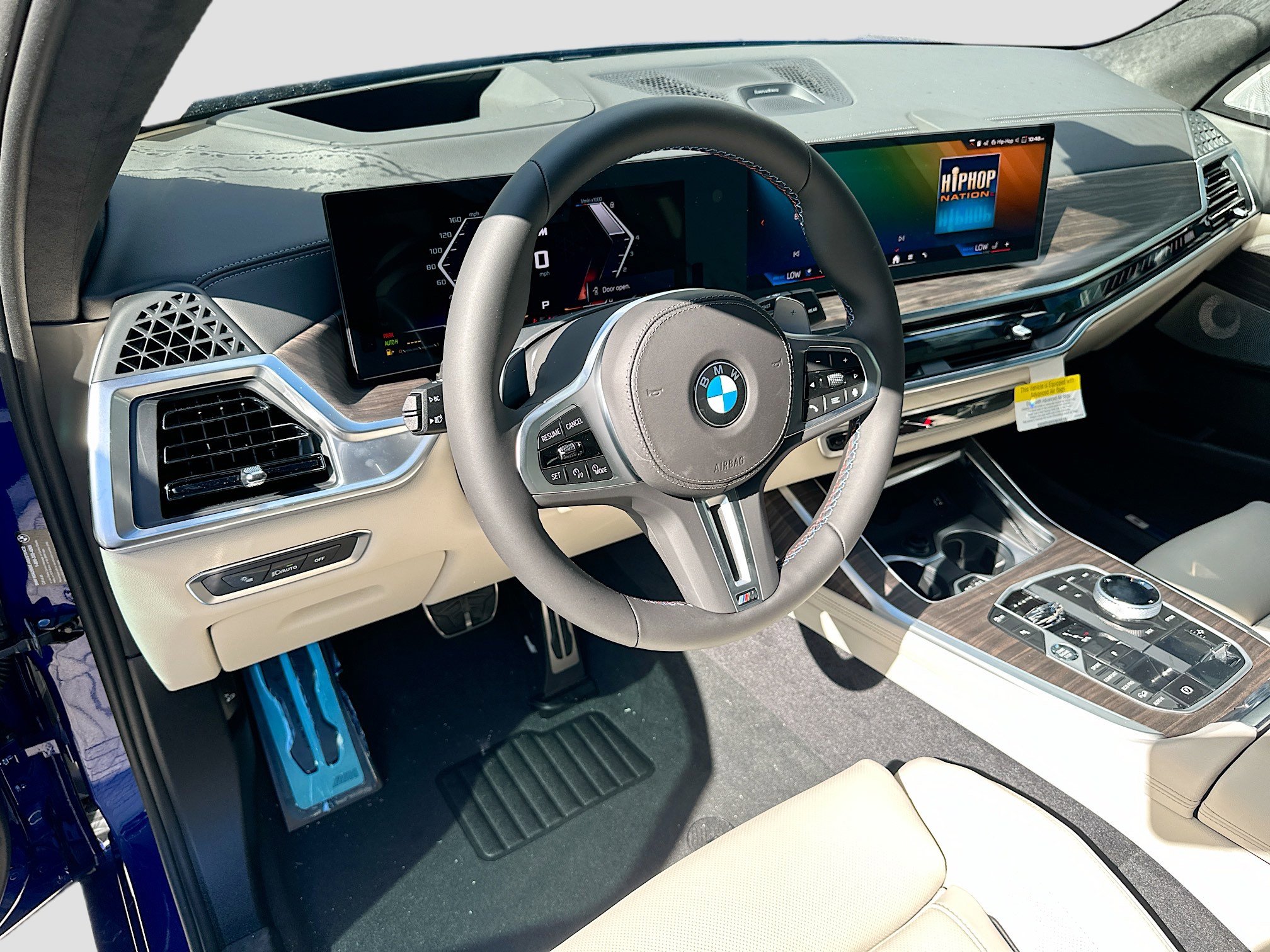 New 2026 BMW X7 M60i image 7