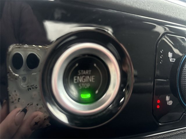 Used 2024 Chevrolet Silverado 1500 LT image 17