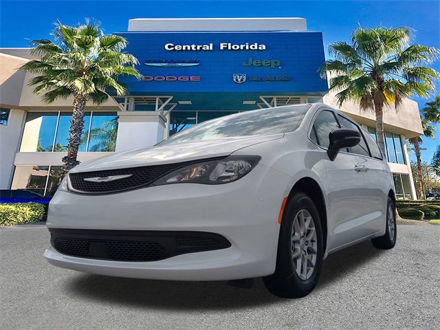 New 2026 Chrysler Voyager LX image 9