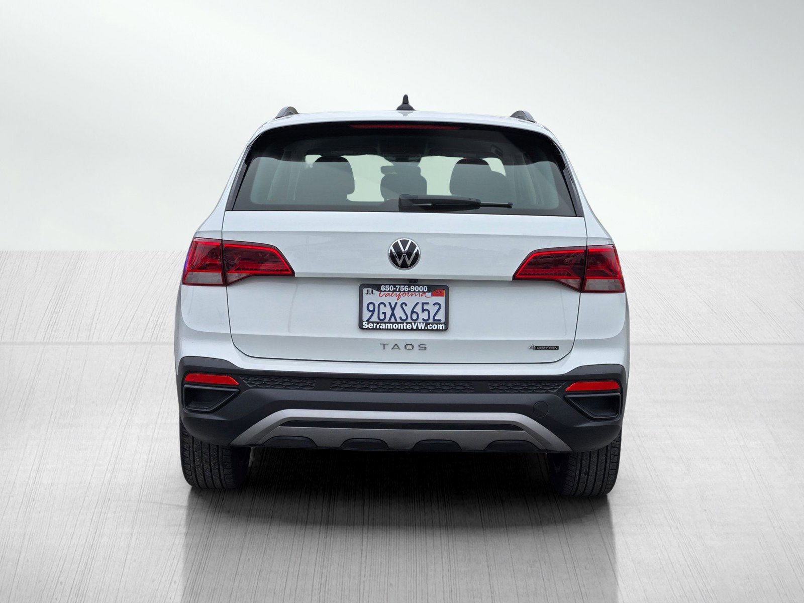 Used 2023 Volkswagen Taos S w/ Driver Assistance Package AWD/4WD image 5
