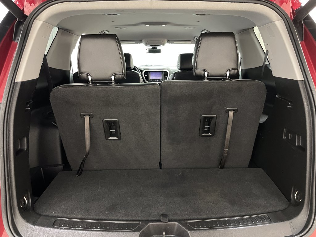 Certified 2018 GMC Acadia SLT w/ LPO, Floor Liner Package FWD image 44