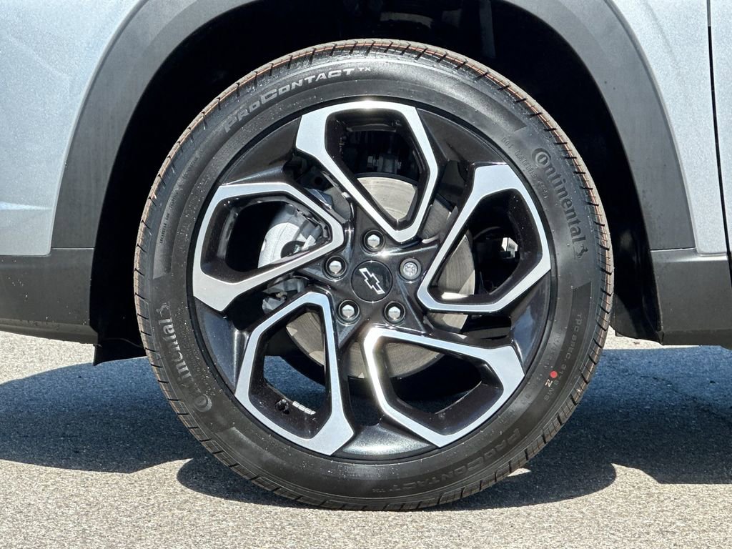 New 2026 Chevrolet Trax RS w/ Driver Confidence Package image 24
