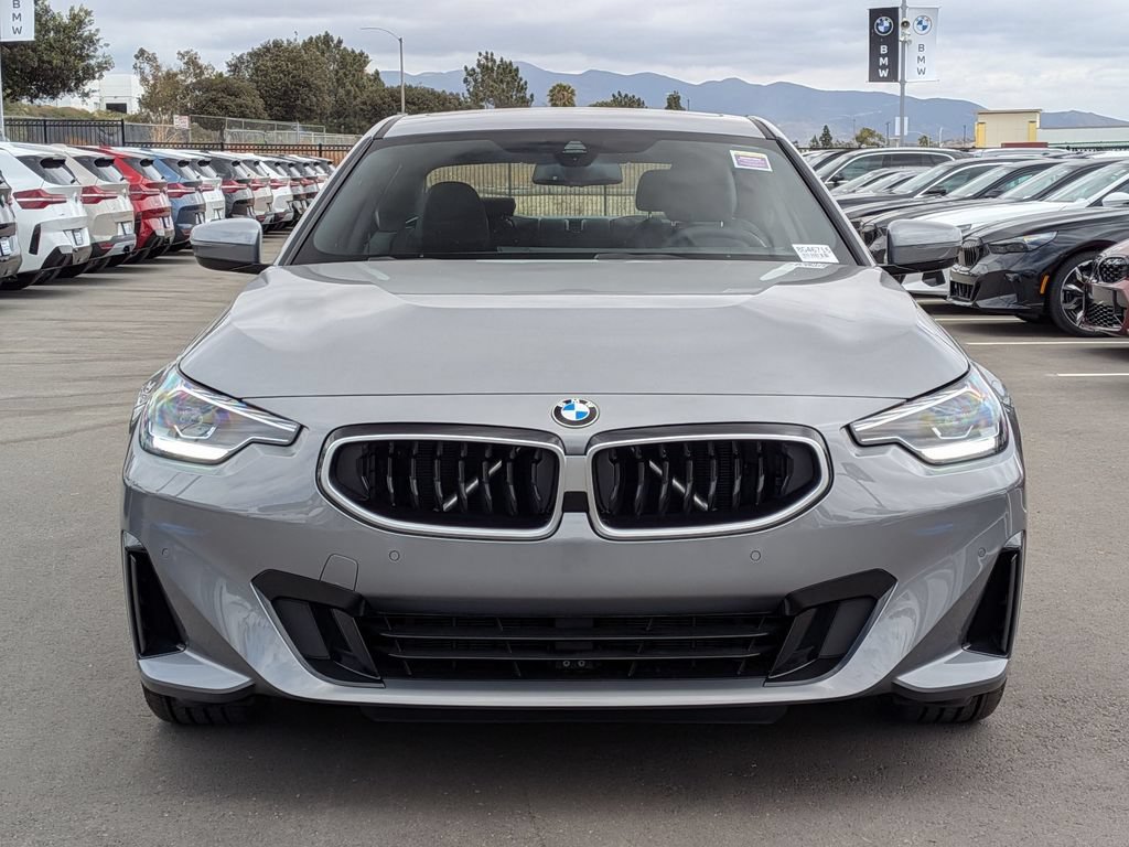 New 2026 BMW 230i Coupe RWD image 4