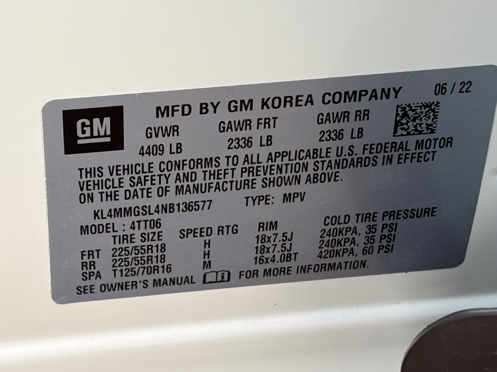 Used 2022 Buick Encore GX Essence w/ Experience Buick Package AWD/4WD image 35