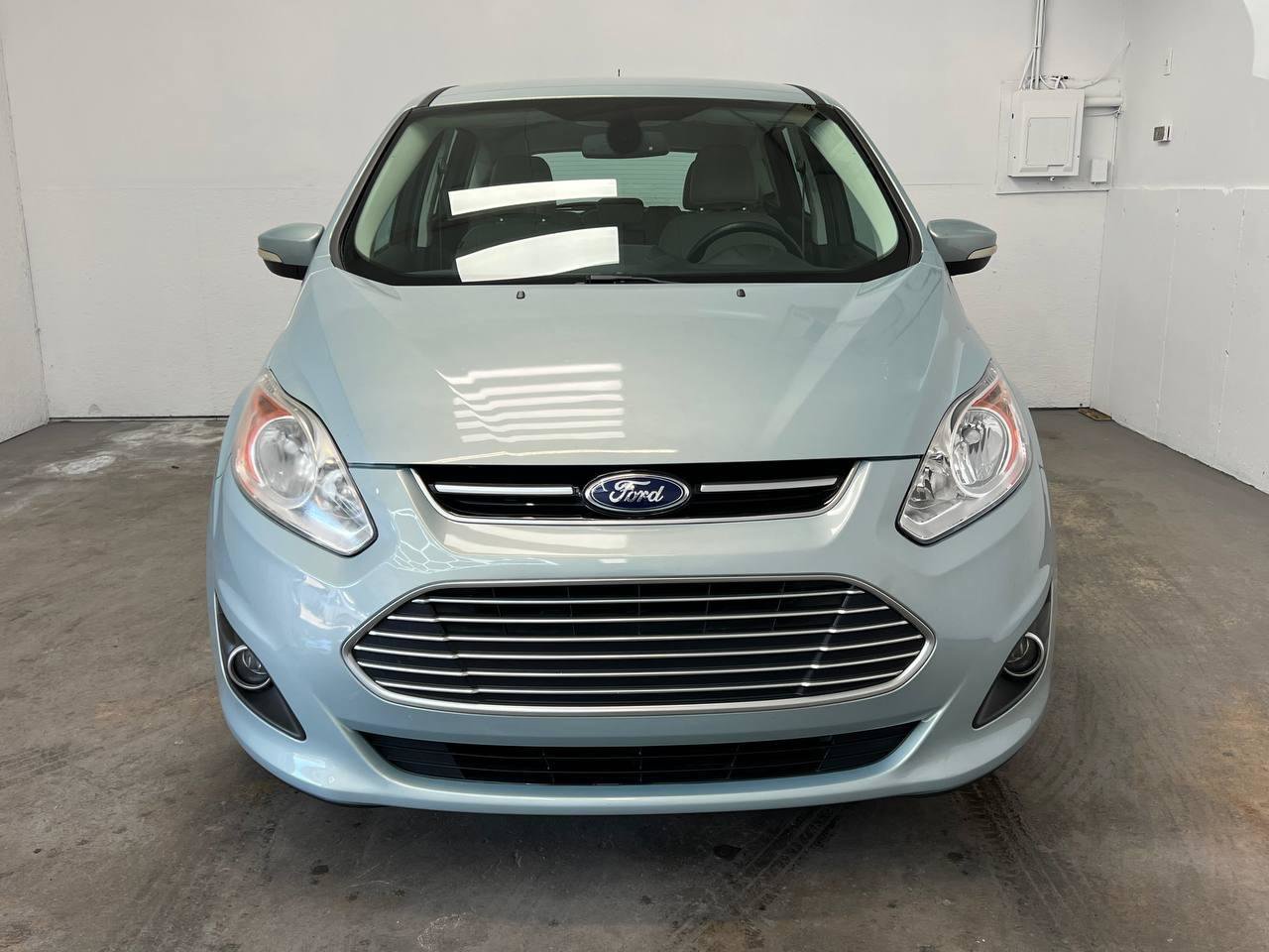 Used 2013 Ford C-MAX SEL image 2