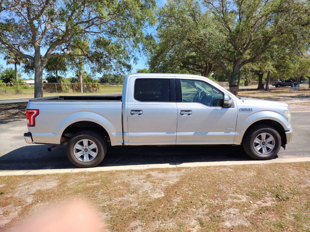 Used 2015 Ford F150 XLT RWD image 8