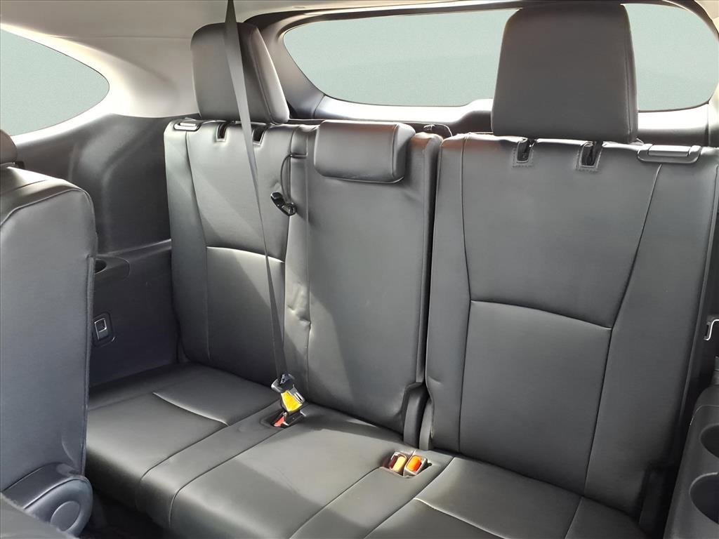 Used 2024 Toyota Highlander XLE image 20