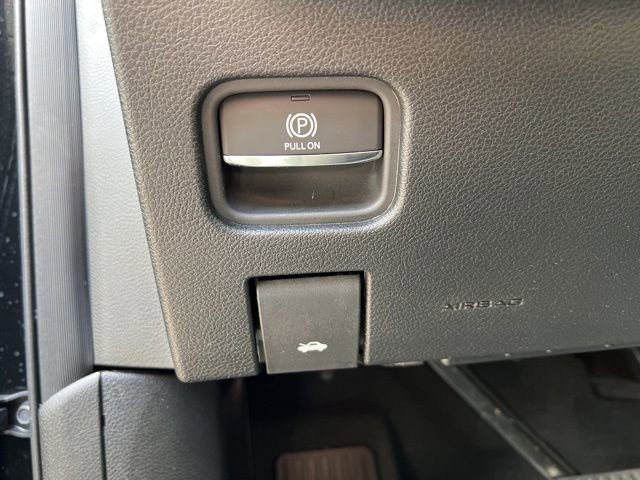 Used 2025 Jeep Grand Cherokee L Altitude AWD/4WD image 9