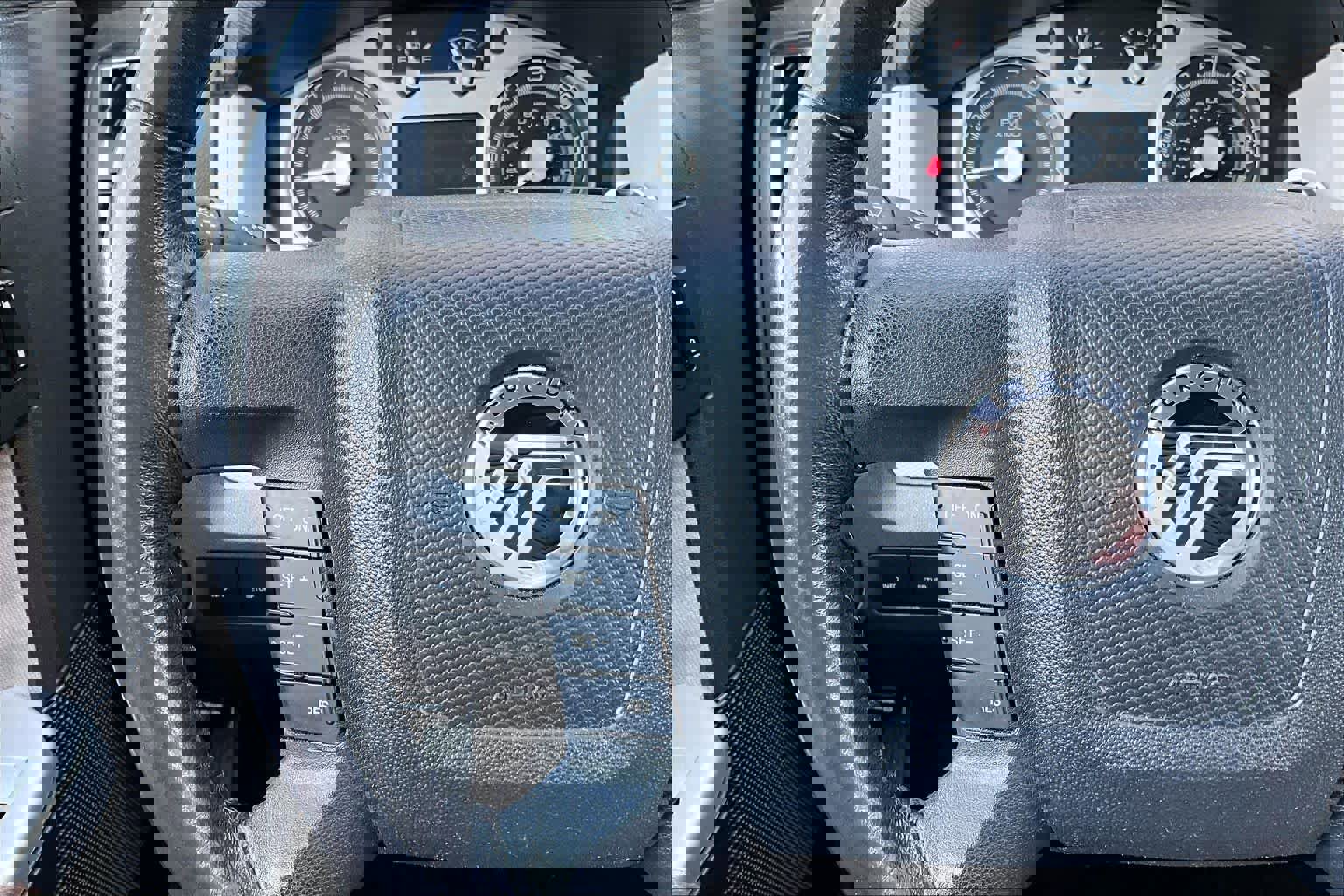 Used 2009 Mercury Mariner 2WD image 23