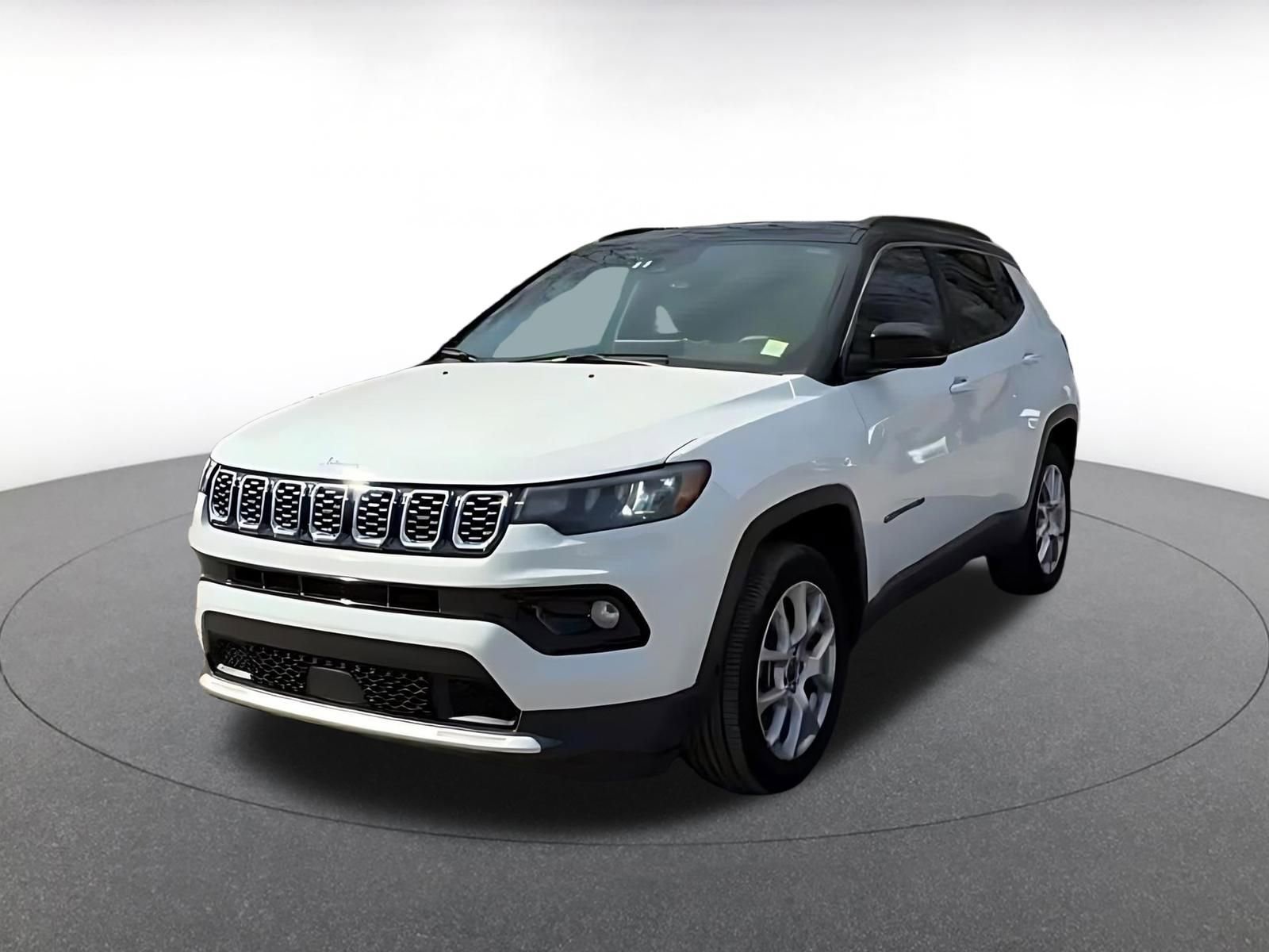 Used 2025 Jeep Compass Limited image 7