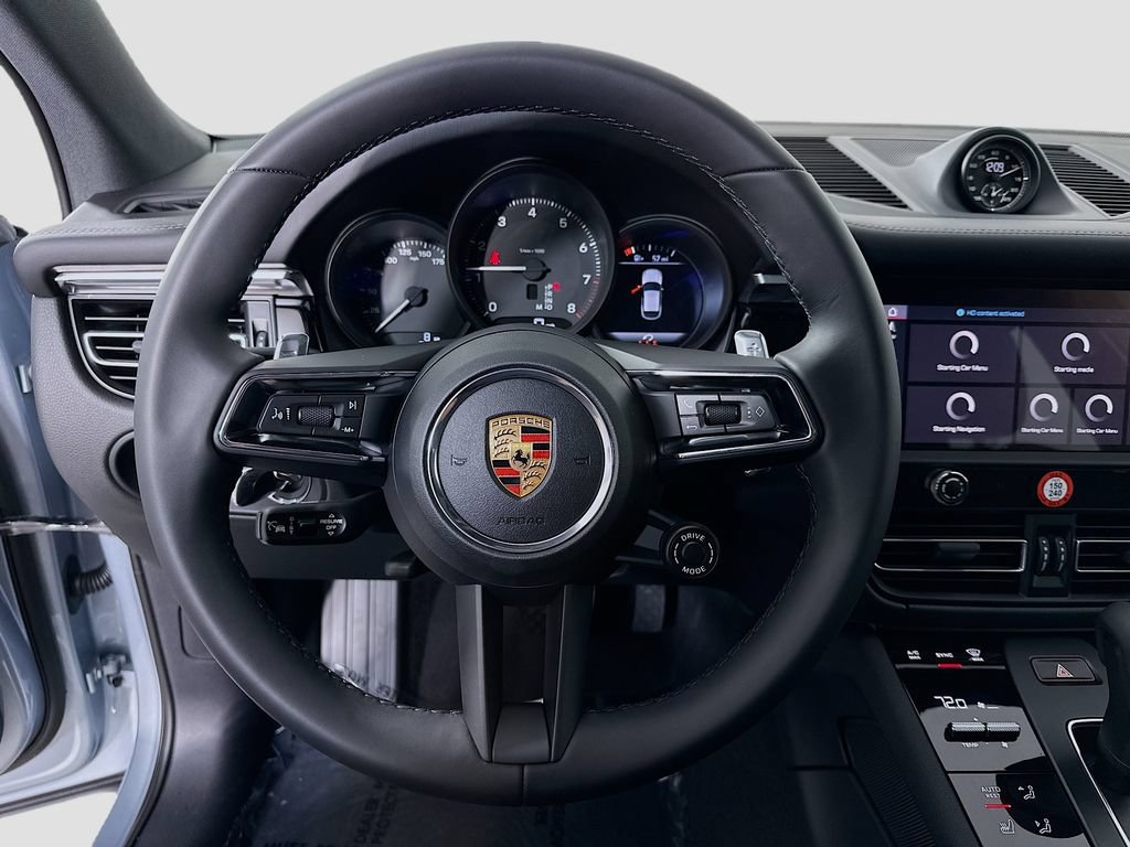 Certified 2026 Porsche Macan AWD/4WD image 12